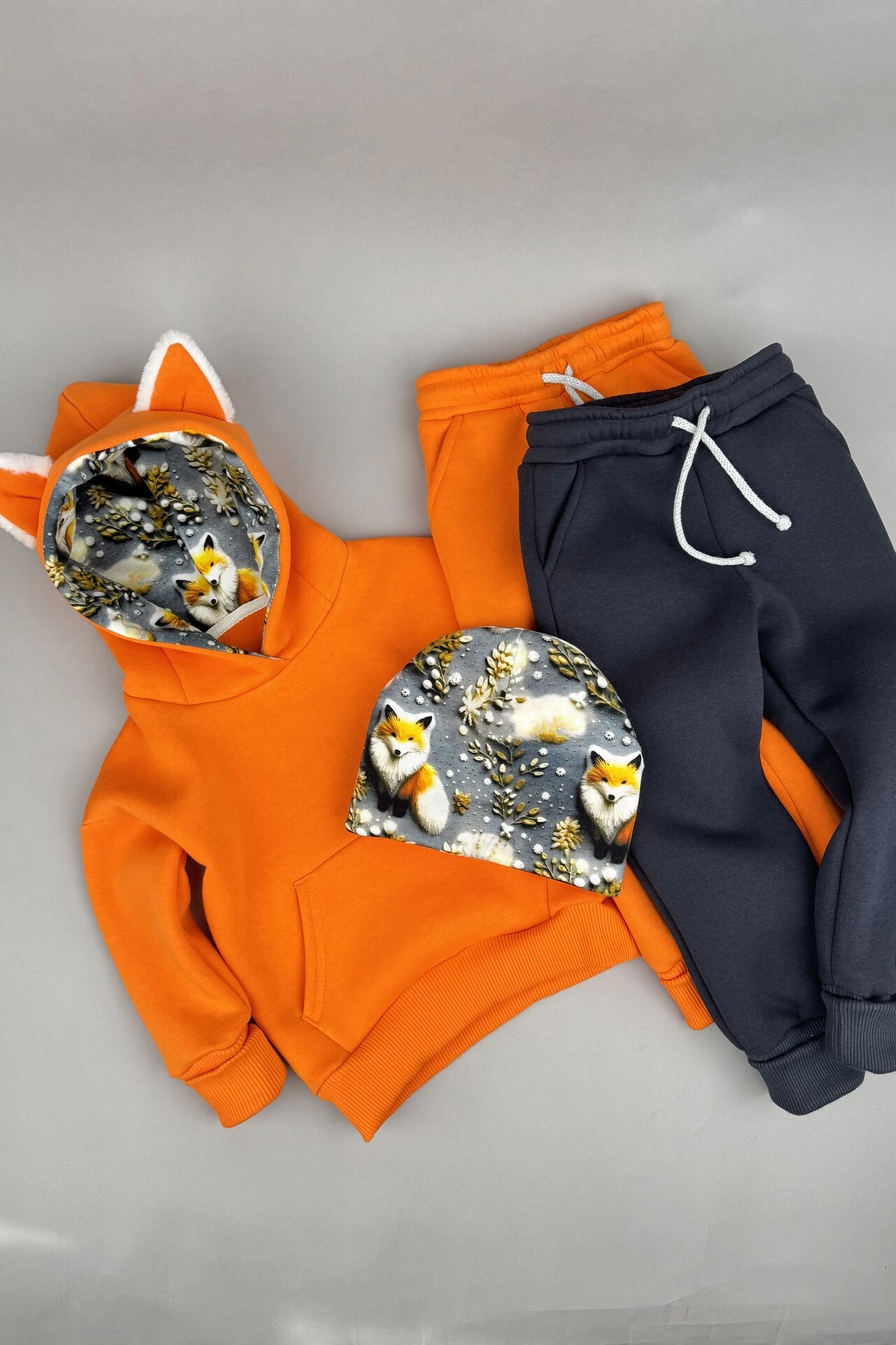 Костюм Corona.hm *Лисичка* помаранчевий з додатковими штанами та  шапочкою (шапочка на вибір)