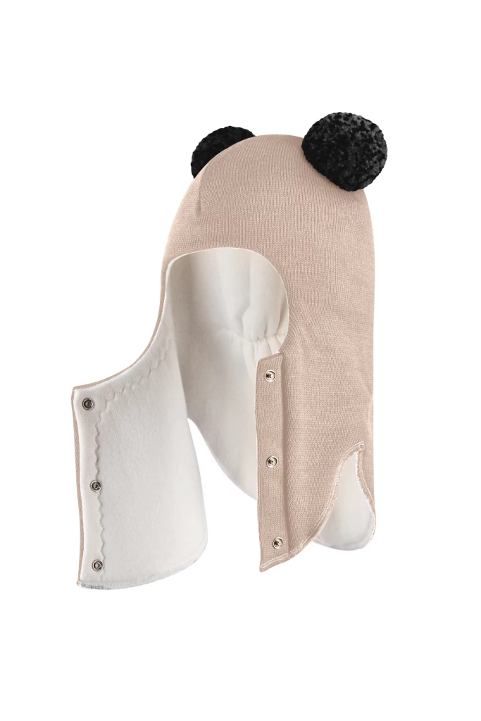 Зимняя шапочка шлем Corona.hm "Пандочка с черными помпонами" на кнопочках беж золотой